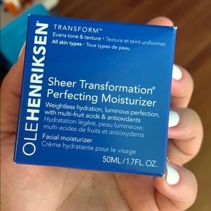 New and unopened OLEHENRIKSEN moisturizer!